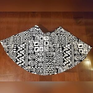 U2B Patterned Print Black and White Skater Skirt